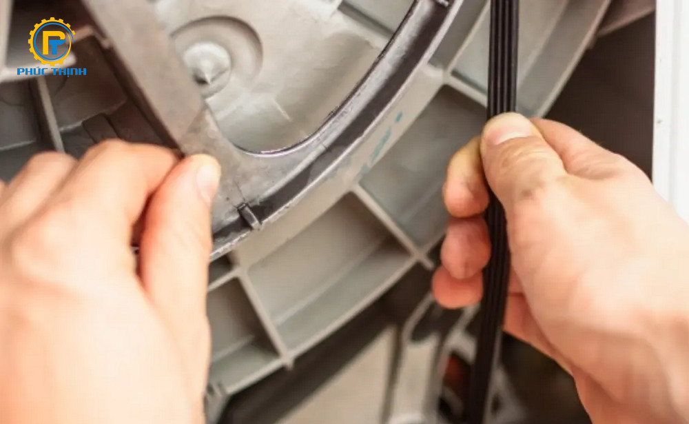 Dây curoa của máy giặt giúp truyền động từ motor Dây curoa của máy giặt giúp truyền động từ motor