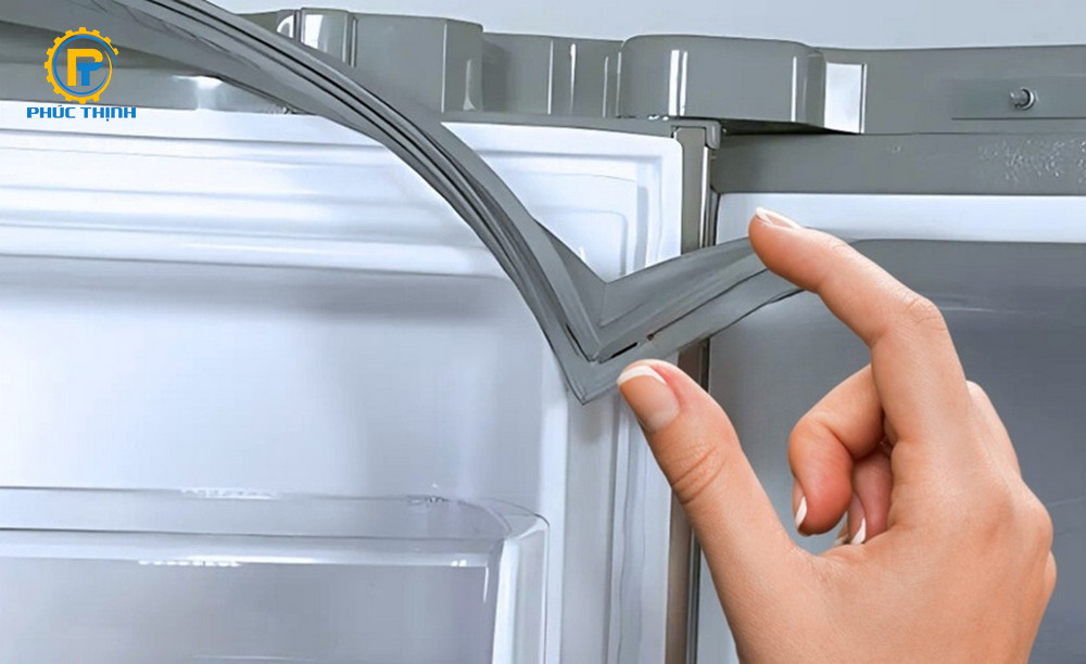 Gioăng không khớp với cánh tủ lại do sai thông số